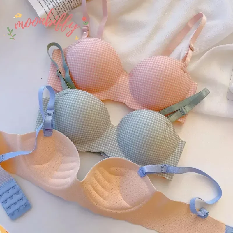 Women Ice Bra One Cup Thick Co - Wirefree Bra Comfort บทวิจารณ์และราคา